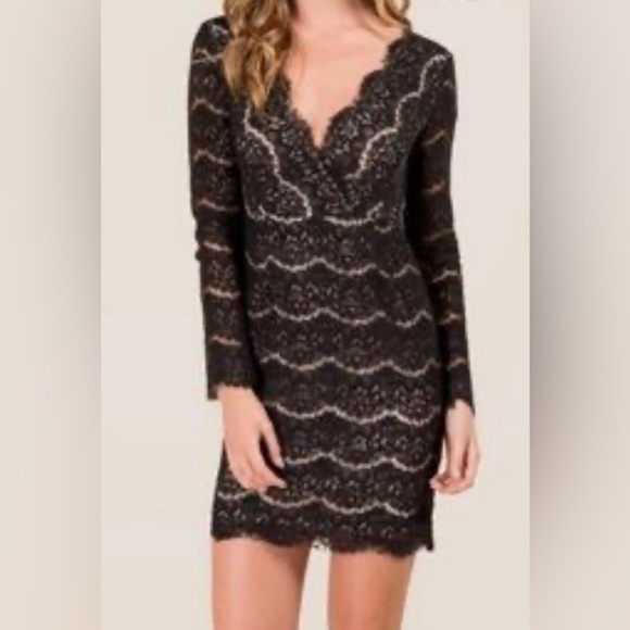 Francescas Black Lace V Neck Mini Dress - NWT - Picture 1 of 7